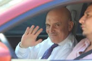 Mirá si lo mandan a Sinaloa: aseguran que Milei quiere darle una embajada a Espert para "recompensarlo" porque lo considera inocente