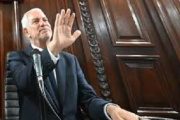 Hay plata en La Plata: aprobaron la rendición de cuentas de Alak con un superávit de $3.900 millones pero LLA y el PRO se levantaron de sus bancas durante la sesión