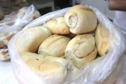 Un plan de exterminio: el aumento a los jubilados no alcanza ni para un kilo de pan