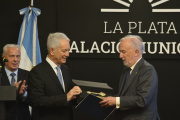 La Plata declaró huésped de honor al presidente de la Real Academia Española